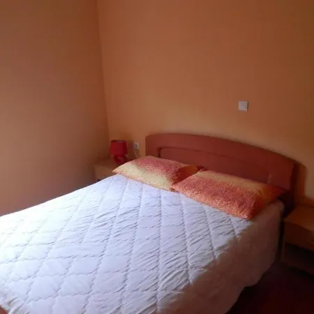 圣里亚托公寓 耶尔萨