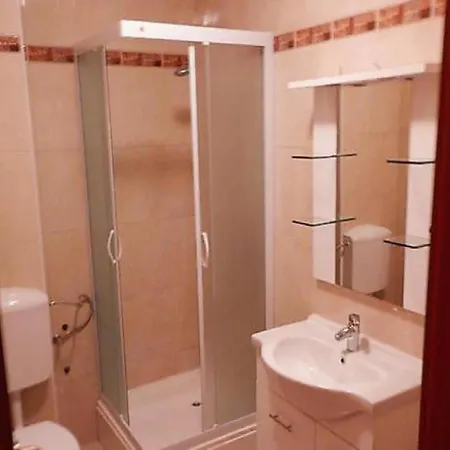 圣里亚托公寓 *