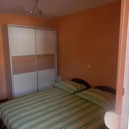 圣里亚托公寓 公寓 耶尔萨